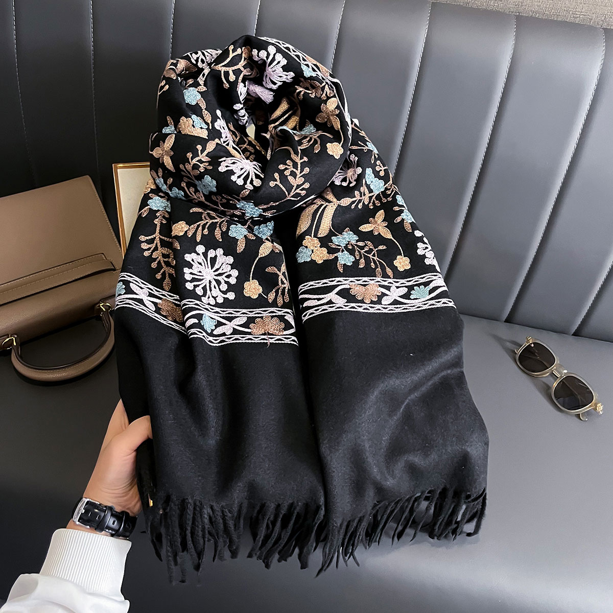 New Winter Warm Cashmere Scarf – Embroidery Pashmina Bewertung und Preis