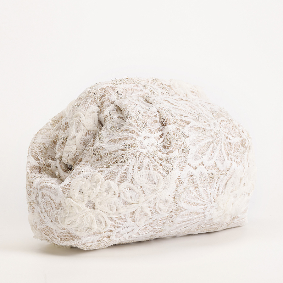 Lace Clouds Clutch Bag,Floral  – Embroidery Bali Bewertung und Preis