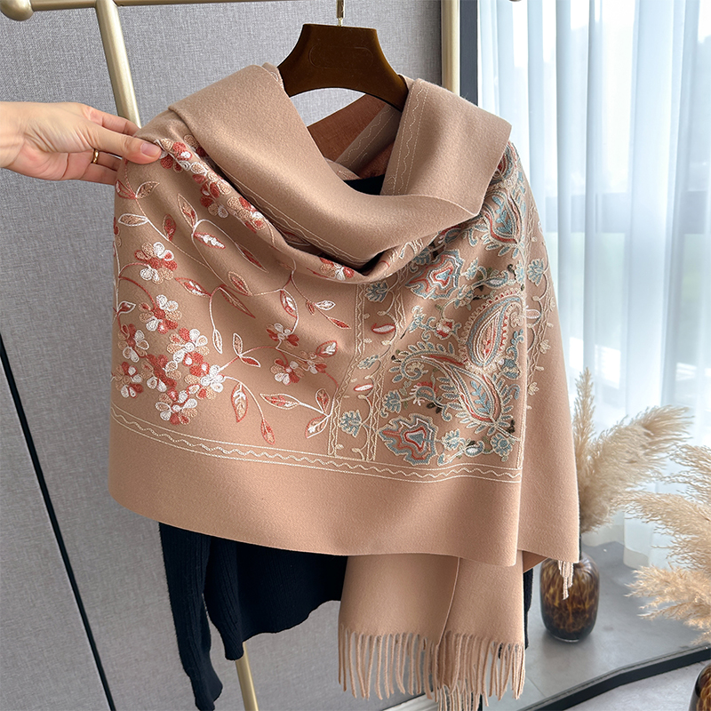 New Luxury Design Winter Embro – Embroidery Pashmina Bewertung und Preis
