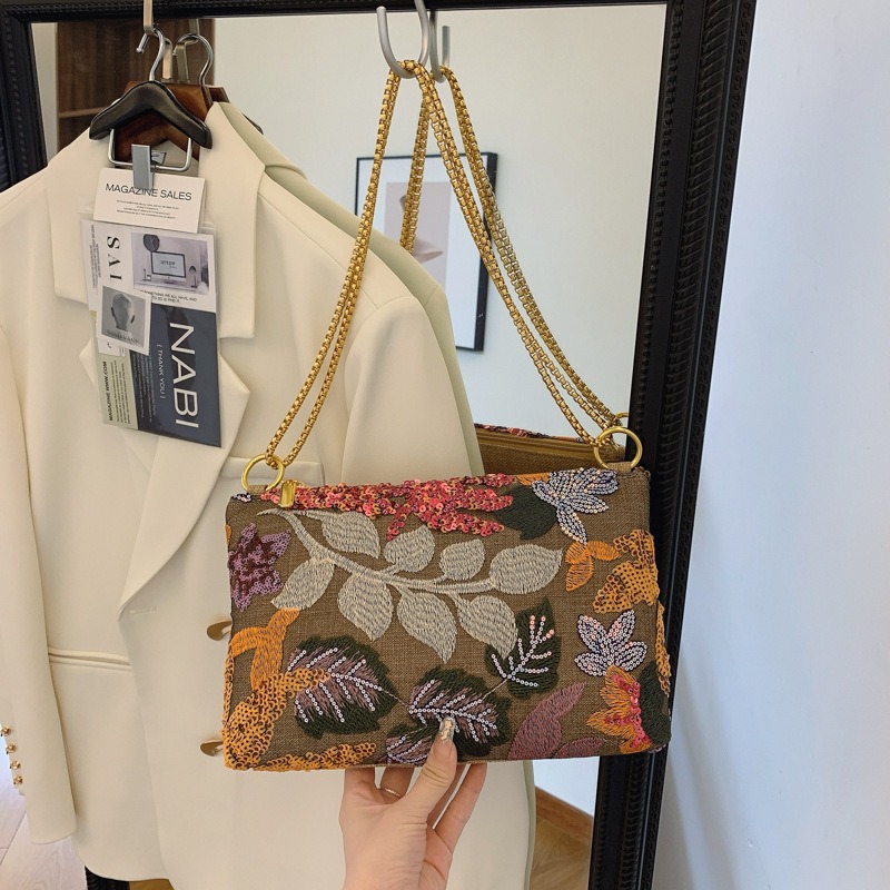 Sequins Embroidery Clutch Bag  – Embroidery Bali Bewertung und Preis