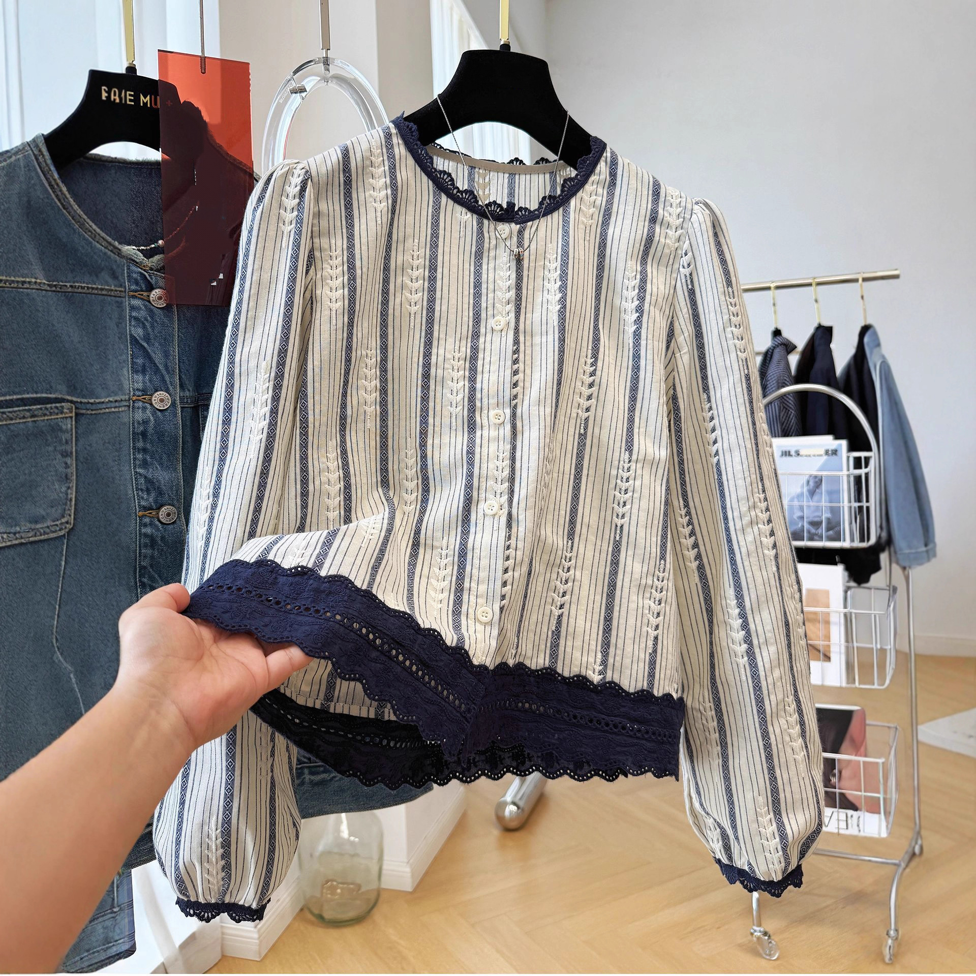 Women's Striped Lace Trim Blou – Embroidery Origin Bewertung und Preis