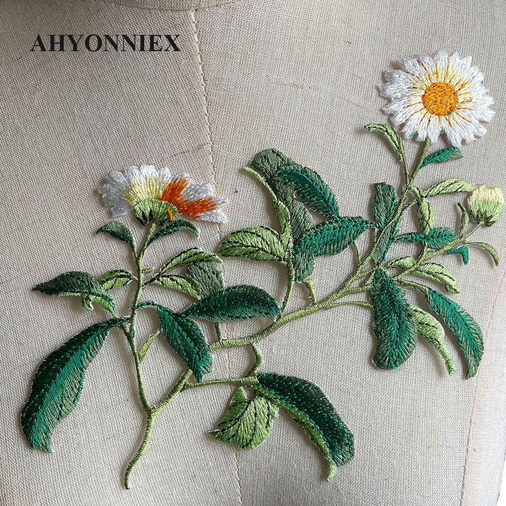 1 Piece Iron on Embroidery Pat – Embroidery Daisy Flower Bewertung und Preis