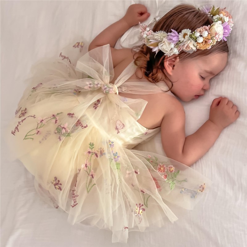 Newborn Baby Girl Princess Fai – Embroidery Daisy Flower Bewertung und Preis